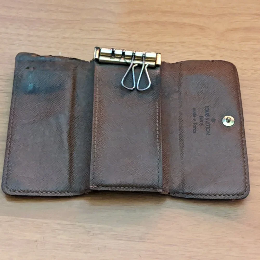 Louis Vuitton Monogram Key Holder/Wallet #1634***